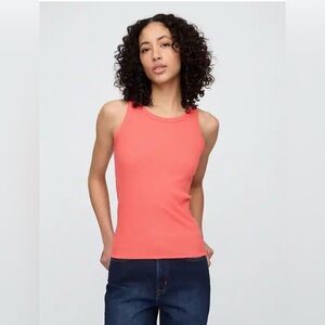 Gap women’s Basic Ribbed Coral Tanktop Small NWT